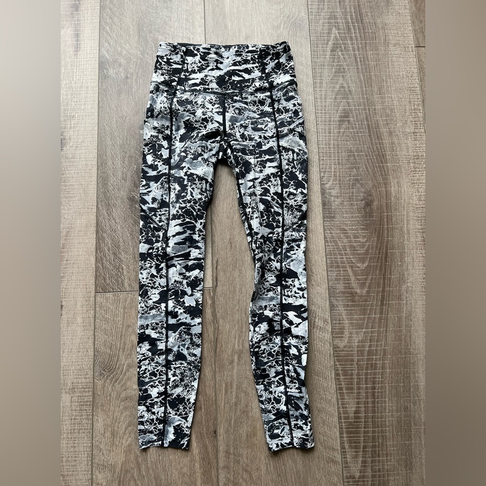 Lululemon Fast & Free 7/8 Tight II *Nulux 25" in Interlaced Starlight Black